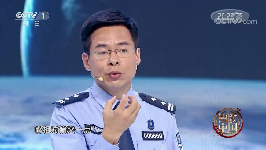 警方通报有人往海底捞火锅内小便,新奥彩资料免费提供网站,广泛的解释落实方法分析_扩展版V10.48